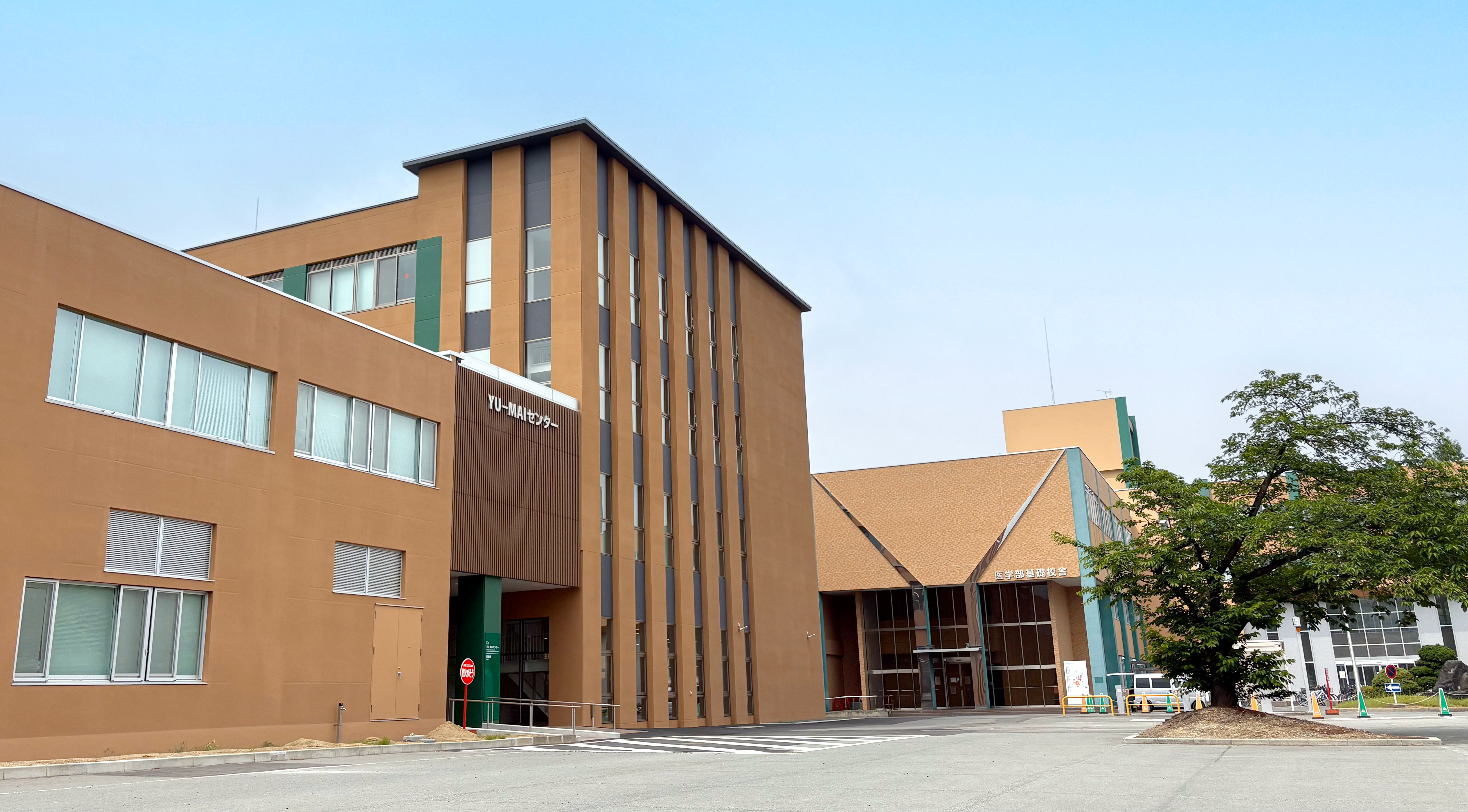 山形大学病棟